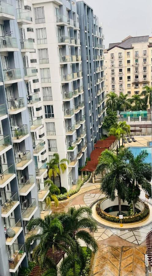 One Palm Tree Villas Short Walk Via Runway Manila Naia T3 Pasay Extérieur photo