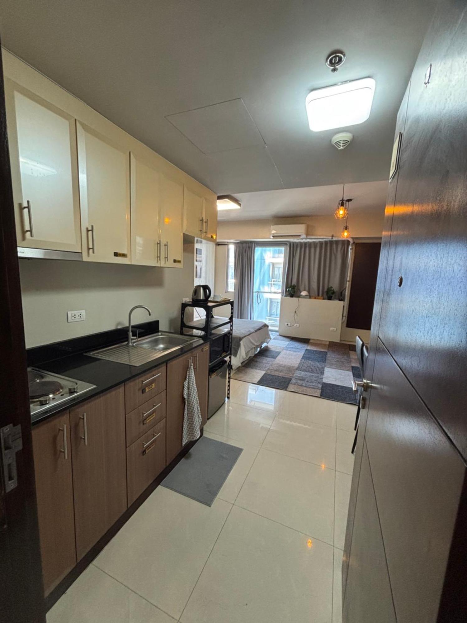 One Palm Tree Villas Short Walk Via Runway Manila Naia T3 Pasay Extérieur photo